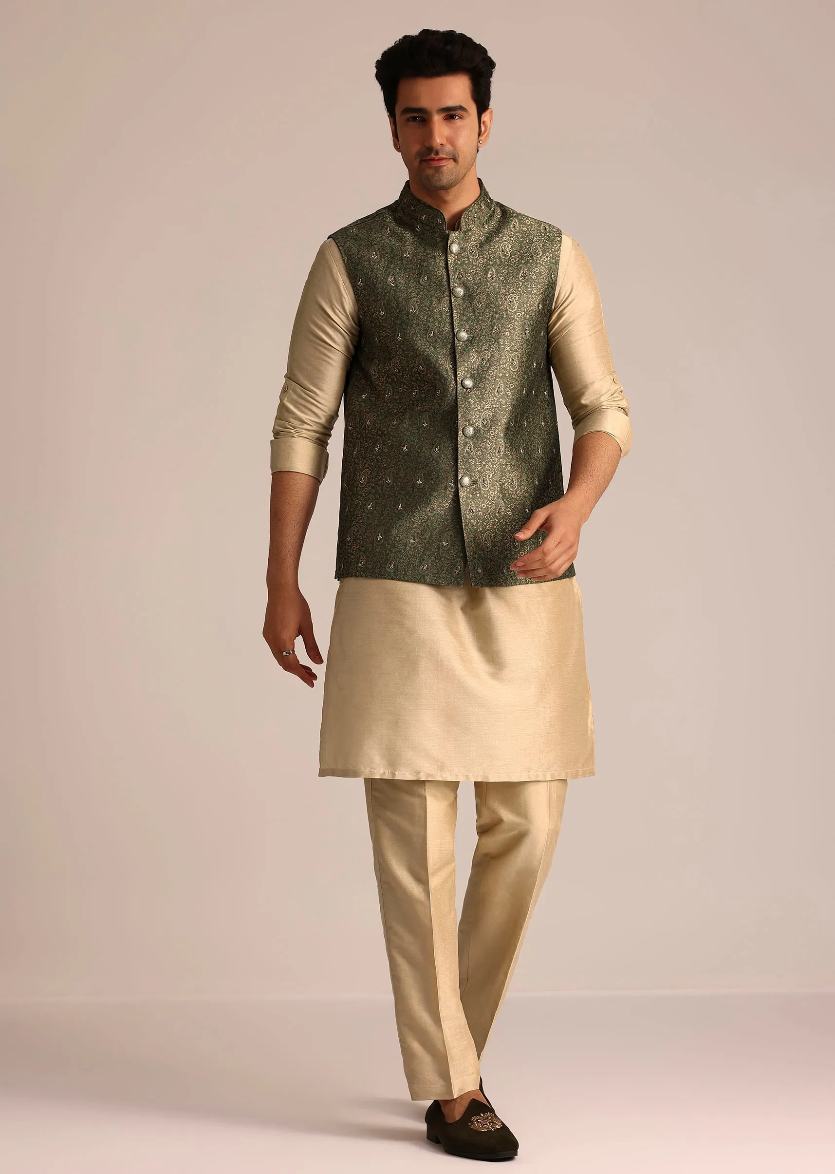 Beige Kurta Pant Set With Green Embroidered Jacket